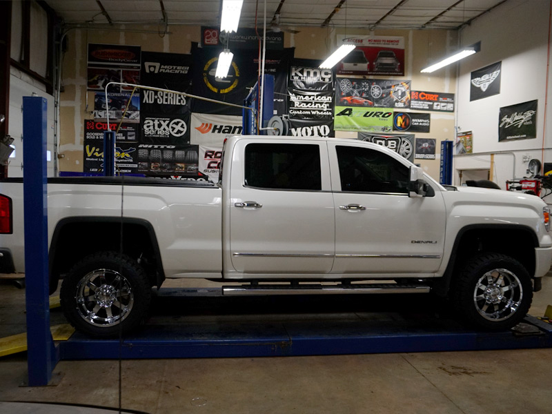 2014 Gmc Sierra 1500 With 5 Inch Lift Kit Gear Alloy Big Block 20x10  19 Offset 20 By 10 Inch Wide Wheel Toyo Open Country Rt 33x12 50r20 Tires 