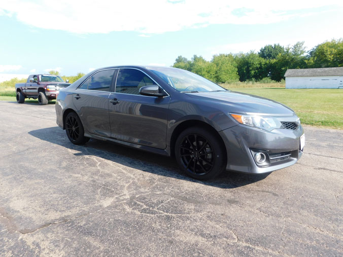 2014 Toyota Camry Kmc Spin Km691b 18x8 18 By 8 +40 Offset Wheels Fuzion Fuzion 225 45 18 Tires 