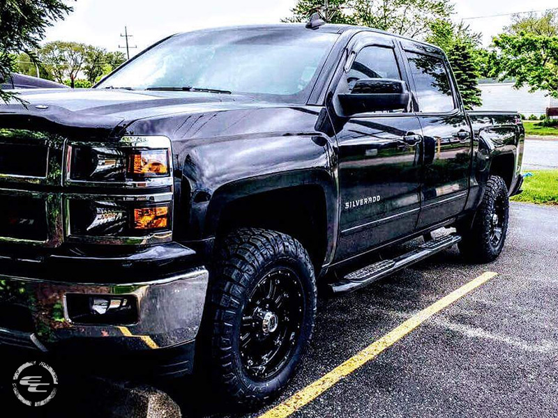 2015 Chevy Silverado 1500 With Leveling Kit Xd Series Hoss Xd795b 18x9 +18 Offset 17 By 9 Inch Wide Wheel Nitto Ridge Grappler 285 65r18 Tire 