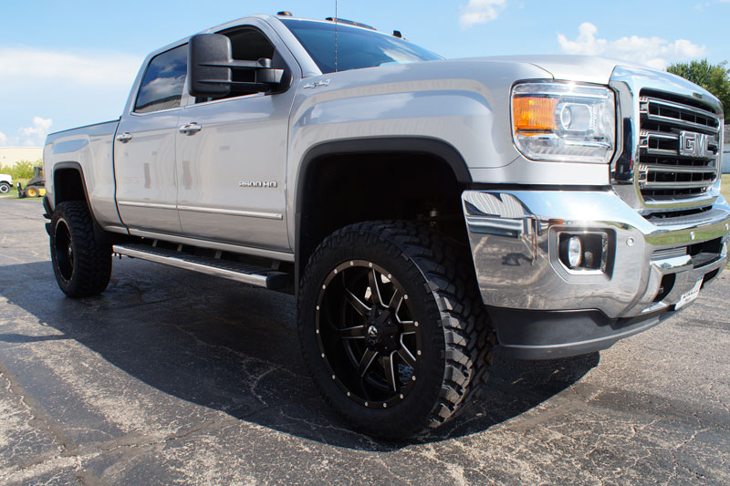 2015 Gmc 2500 With 4.5 Inch Lift Kit Fuel Maverick D538 22x10 22 By 10  24 Offset Wheels Nitto Trail Grappler Mt 35 12.50 22 Tires 