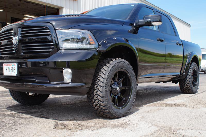 2015 Ram 1500 With 2.5 Inch Leveling Kit Fuel Offroad Coupler D575 20x10 20 By 10  24 Offset Wheels Nitto Trail Grappler 295 55 20 Tires 