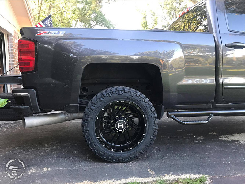 2016 Chevy Silverado 2500hd With Leveling Kit Hostile Stryker H110 20x10  19 Offset 20 By 10 Inch Wide Wheel Nitto Trail Grappler 285 55r20 Tire 0