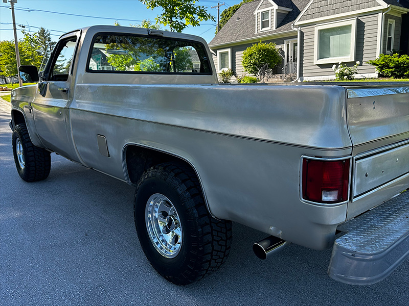 1986 Chevrolet K10 - 16x10 Mickey Thompson Wheels LT305/70R16 Mickey ...