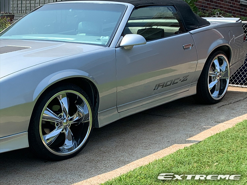 1990 Chevrolet Camaro - 20x8.5 Foose Wheels 225/35R20 Ironman Tires