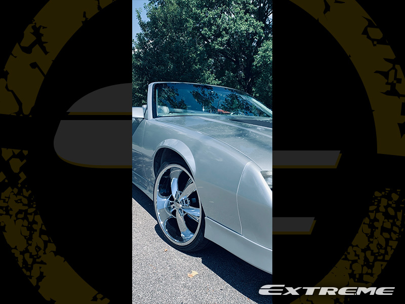 1990 Chevrolet Camaro - 20x8.5 Foose Wheels 225/35R20 Ironman Tires