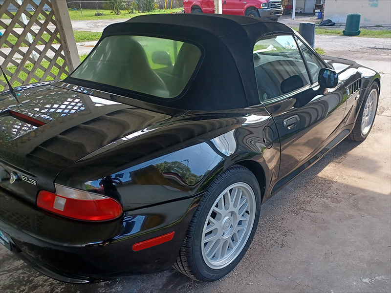 2000 BMW Z3 17x8 Motegi Racing Wheels 235/45R17 Kumho Tires