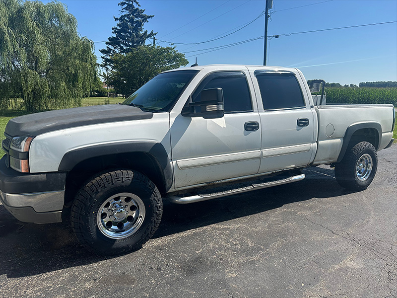 2003 Chevrolet Silverado 2500 HD - 16x10 Pacer Wheels 285/75R16