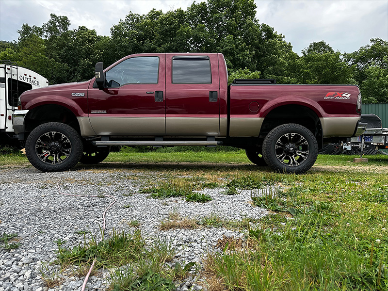 2004 Ford F-250 Super Duty - 20x9 Fuel Offroad Wheels LT295/60R20 ...
