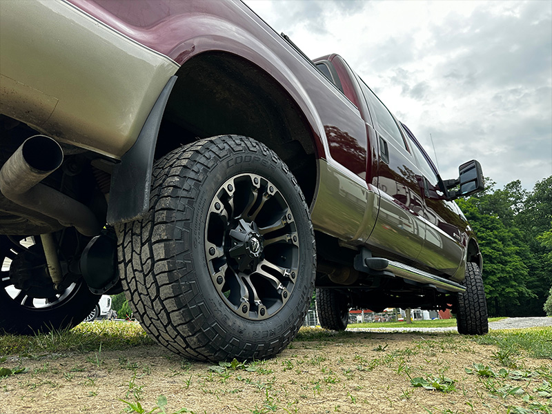 2004 Ford F-250 Super Duty - 20x9 Fuel Offroad Wheels LT295/60R20 ...