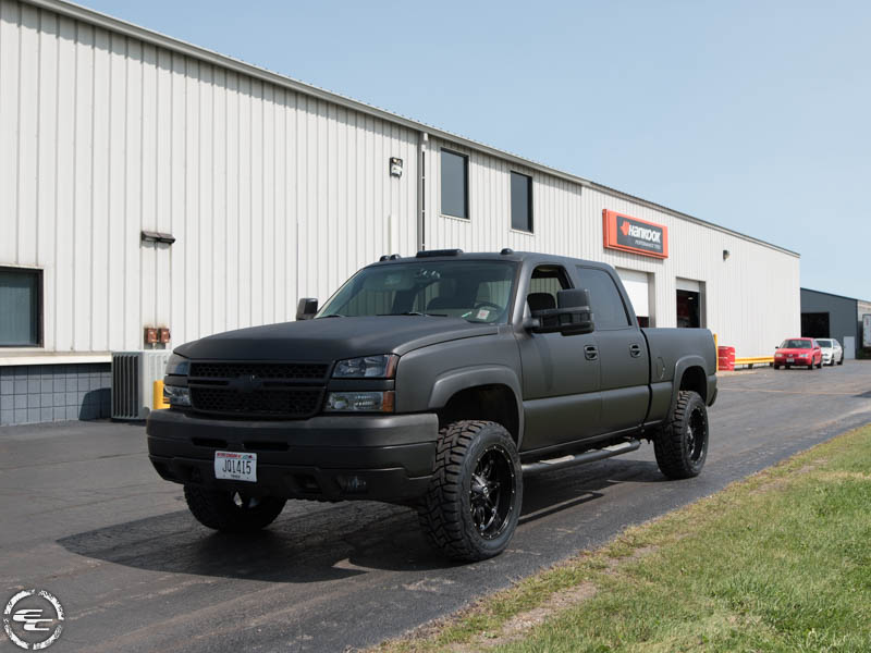 2005 Chevy Silverado 2500hd With Fuel Offroad Hostage D531 20x10  24 Offset 20 By 10 Inch Wide Wheel Toyo Open Country Rt 285 55r20 Tire 