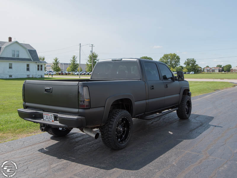 2005 Chevy Silverado 2500hd With Fuel Offroad Hostage D531 20x10  24 Offset 20 By 10 Inch Wide Wheel Toyo Open Country Rt 285 55r20 Tire 