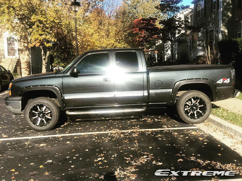 05 Chevrolet Silverado 1500 x12 Moto Metal Wheels 275 60r Atturo Tires Rough Country 3 Lift