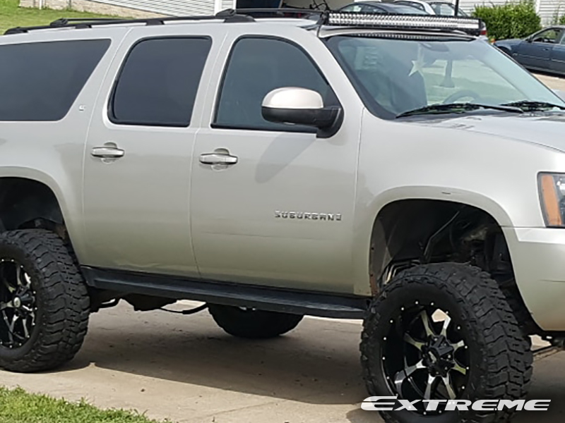 2007 Chevrolet Suburban 1500 20x10 Moto Metal Wheels