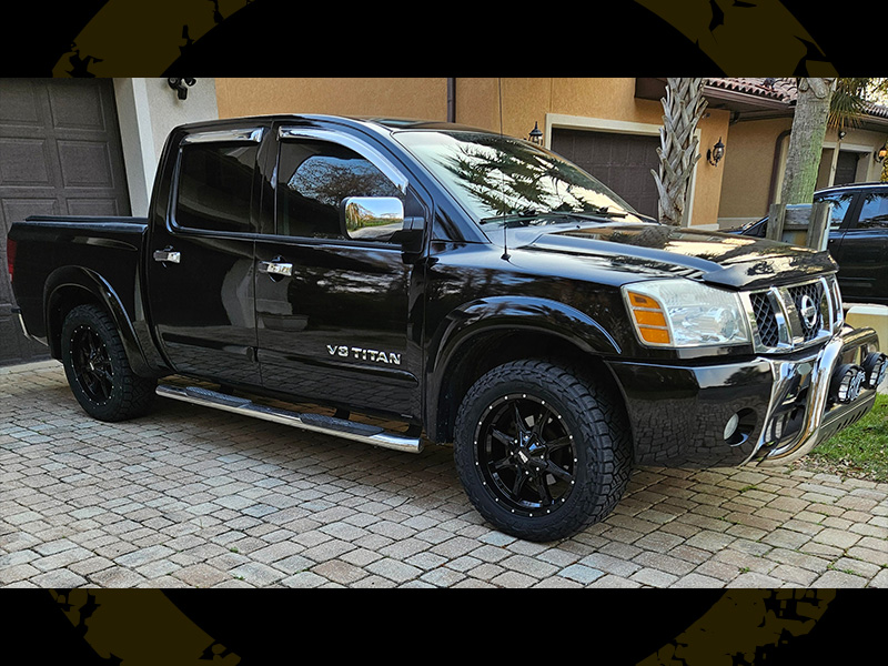 2007 Nissan Titan - 20x9 Moto Metal Wheels 275/55R20 Nitto Tires