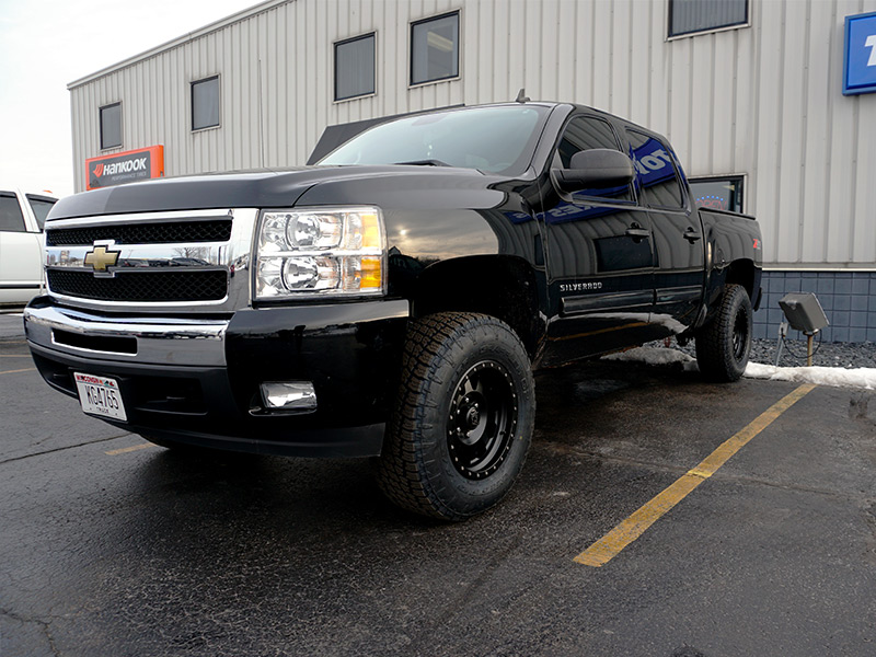 2011 Chevrolet Silverado 1500 - 17x9 Eagle Alloy Wheels 285/70R17 Nitto ...