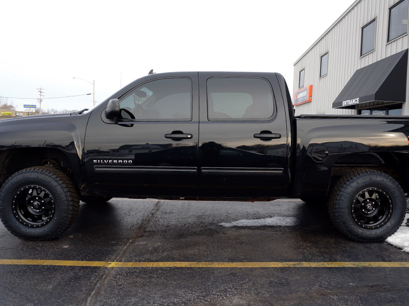 2011 Chevrolet Silverado 1500 - 17x9 Eagle Alloy Wheels 285/70R17 Nitto ...