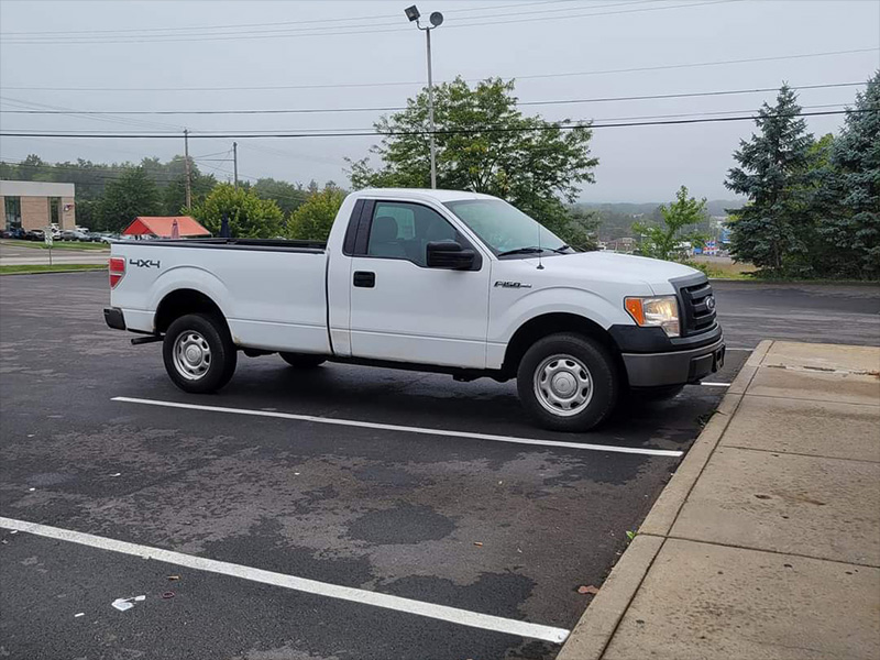 2011 Ford F-150 - 20x10 Moto Metal Wheels 275/55R20 Advanta Tires