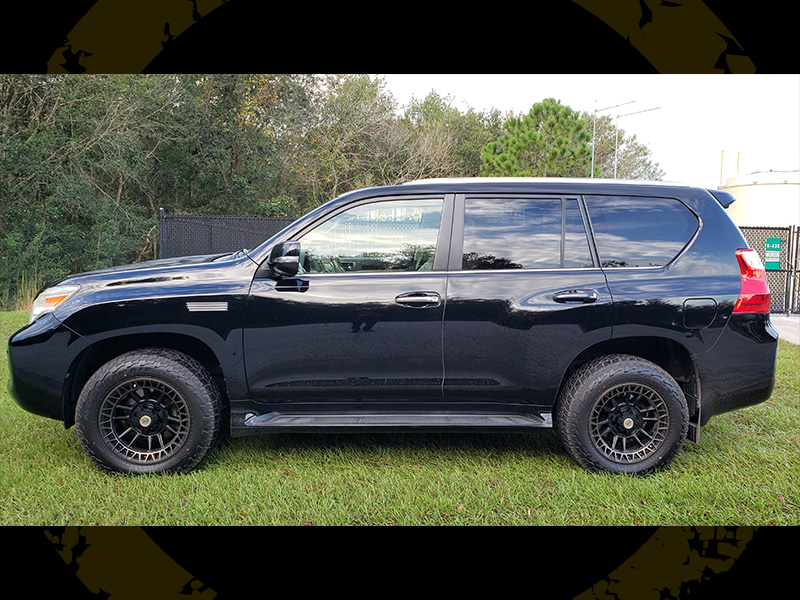2011 Lexus GX460 18x9 4Play Wheels 265/60R18 Falken Tires