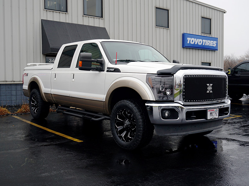 2012 Ford F-250 Super Duty - 20x9 Fuel Offroad Wheels 295/60R20 Nitto Tires