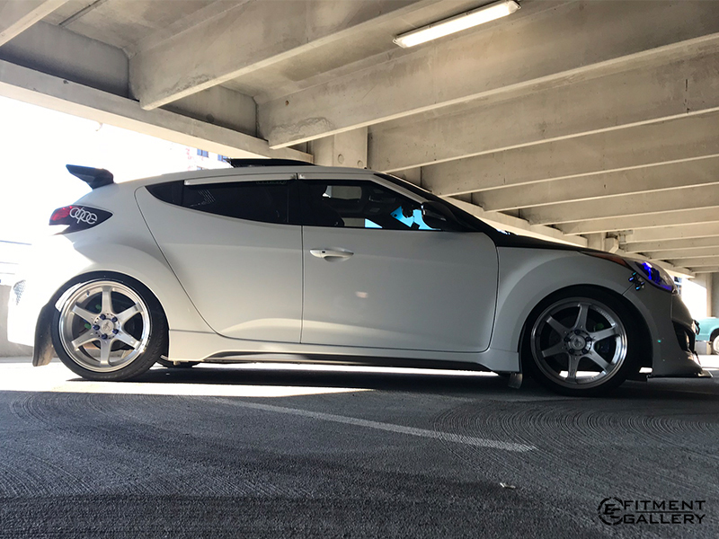2013 Hyundai Veloster 18x8.5 JNC Wheels 225/45R18 Federal Tires set