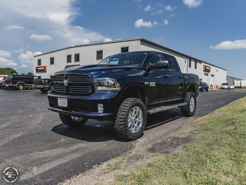 2014 Ram 1500 With 6 Inch Rough Country Lift Kit System Xd Series Badlands Xd779 20x9  12 Offset 20 By 9 Inch Wide Wheel Cooper Dsc Stt Pro 35x12 5r20 Tire 