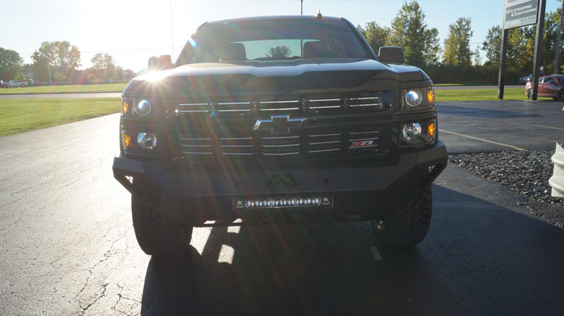 2015 Chevrolet Silverado 1500 With 2.5 Inch Lift Kit Xd Series Hoss Xd795b 18x9 18 By 9 +18 Offset Wheels Nitto Trail Grappler Mt 285 65 18 Tires 