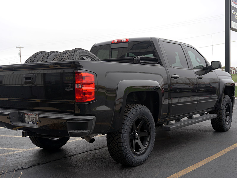 2015 Chevy Silverado Fuel Ripper D589 20x9 +01 Offset 20 By 9 Inch Wide Whe...