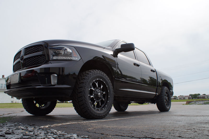 2015 Ram 1500 With 2.5 Inch Leveling Kit Fuel Offroad Krank D517 20x9 20 By 9 +01 Offset Wheels Cooper Discoverer St Maxx 275 65 20 