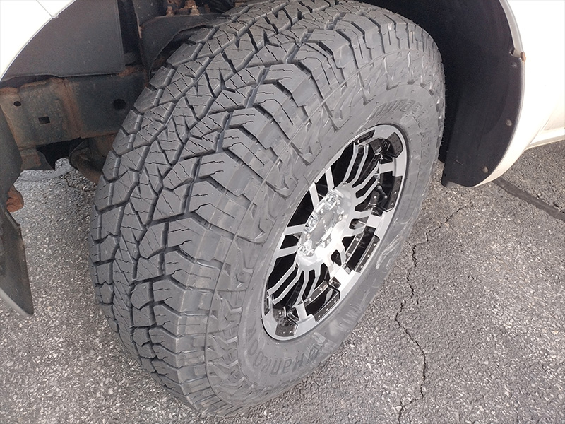 2015 Nissan Frontier Vision Warrior 16x8 Hankook Dynapro At2 265 70r16 
