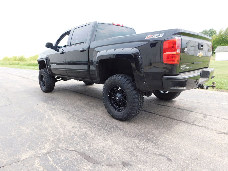2016 Chevrolet Silverado 1500 With 7.5 Inch Lift Kit Fuel Offroad Hostage D531 18x9 18 By 9  12 Offset Wheels Federal Couragia Mt 35 12.50 18 Tires 