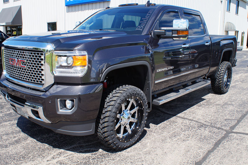 2016 Gmc Sierra 2500 With 2.5 Inch Leveling Kit Fuel Offroad Maverick D260 22x10 22 By 10  13 Offset Wheels Atturo Trail Blade Mt 33 12.50 22 Tires 