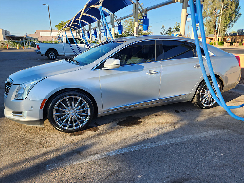 2016 Cadillac XTS - 20x8.5 Lexani Wheels 245/40ZR20 Lexani Tires