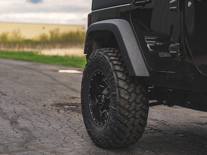 2017 Jeep Wrangler 17x9 Fuel Offroad Wheels 35x12.5R17 Nitto Tires