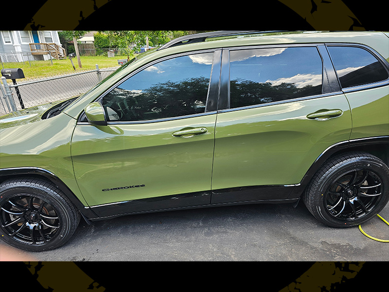 2018 Jeep Cherokee - 18x8.5 Vors Wheels 225/55R18 Kenda Tires
