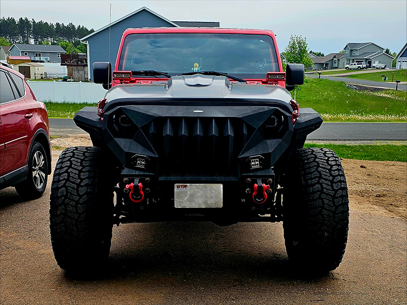 2018 Jeep Wrangler - 20x10 Fuel Wheels LT37x12.50R22 Radar Tires