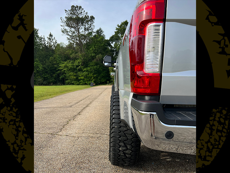 2019 Ford F-250 Super Duty - 20x10 TIS Offroad Wheels LT35x12