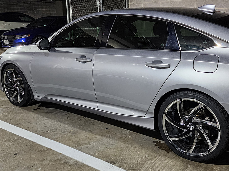 2019 Honda Accord - 20x8.5 Massiv Wheels 245/35ZR20 Lexani Tires