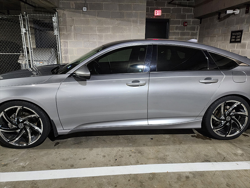 2019 Honda Accord - 20x8.5 Massiv Wheels 245/35ZR20 Lexani Tires