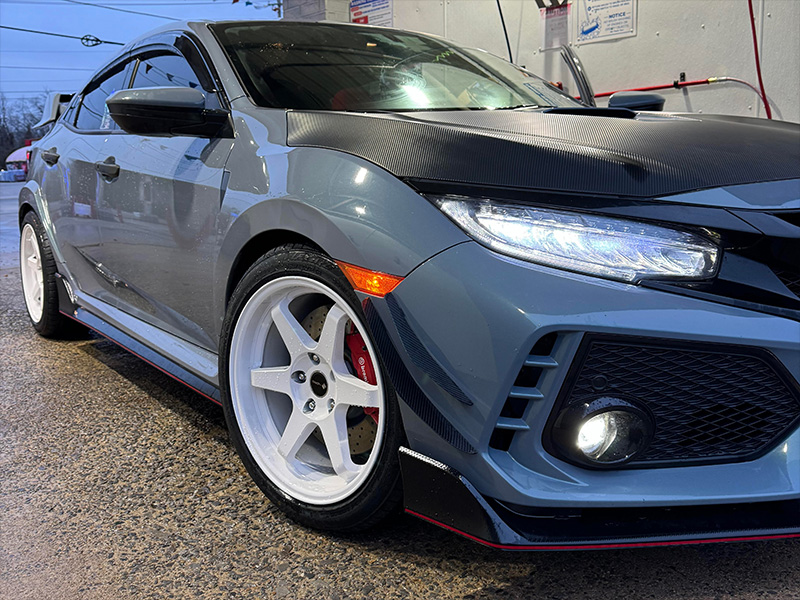 2019 Honda Civic - 18x9.5 Vors Wheels 255/40R18 Lexani Tires
