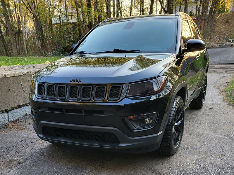 2019 Jeep Compass 18x8.5 ESR Wheels 235/55R18 Falken Tires