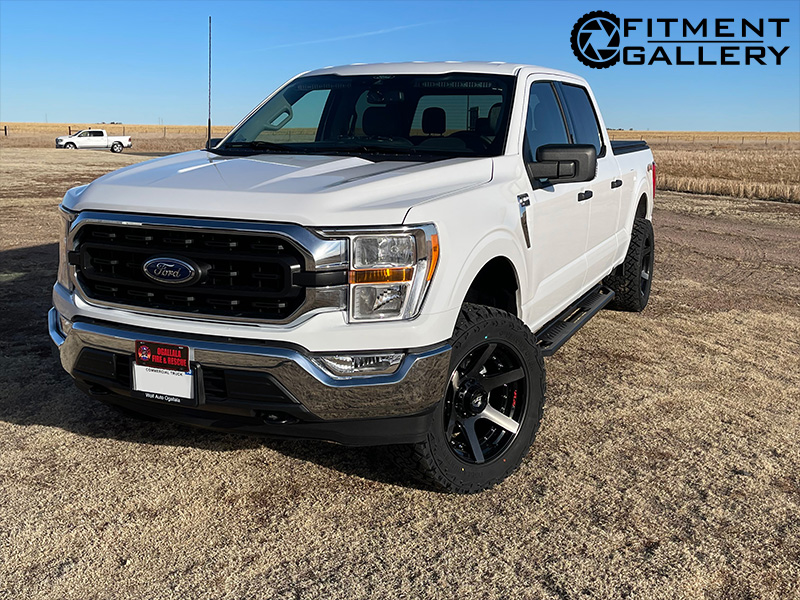 2021 Ford F-150 - 20x10 4Play Wheels LT33x12.50R20 Venom Power Tires