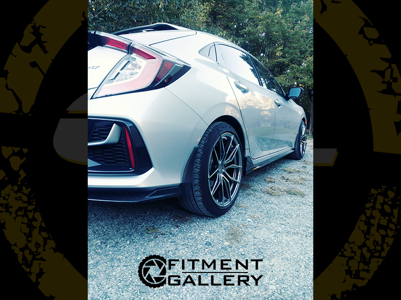 2021 Honda Civic - 18x8.5 XXR Wheels 235/40R18 Continental Tires