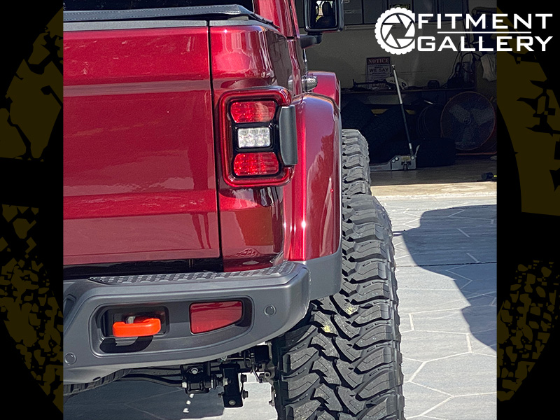 2021 Jeep Gladiator - 22x12 Vision Wheels 37x13.50R22 Toyo Tires