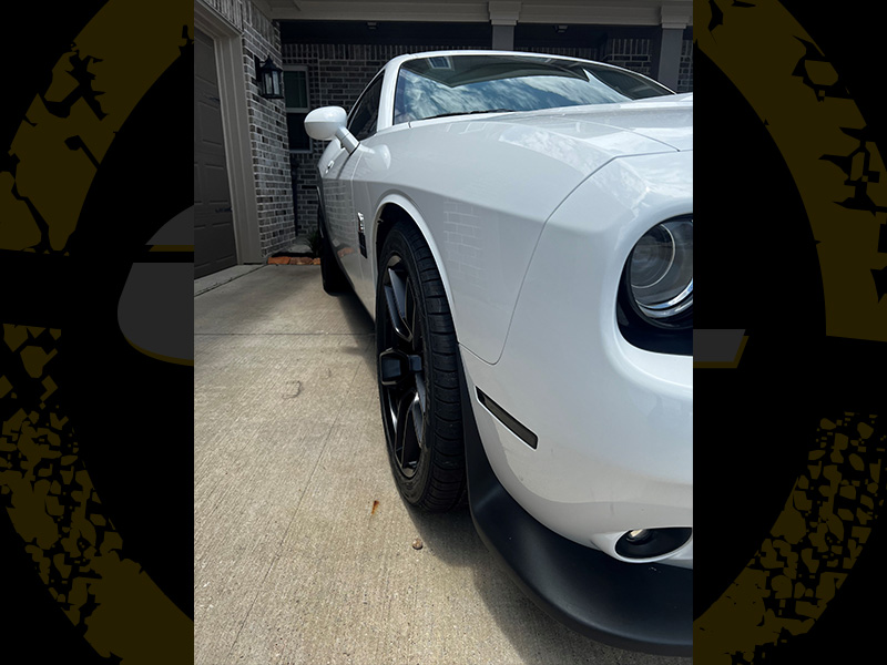 2022 Dodge Challenger - 20x9.5 Replica Tech Wheels 275/40ZR20