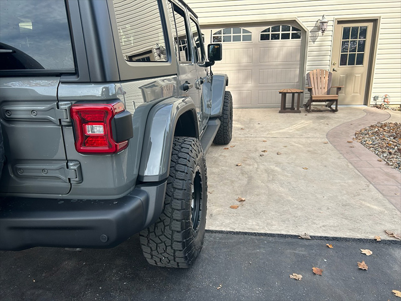 2022 Jeep Wrangler - 17x9 Pro Comp Wheels LT305/70R17 Toyo Tires