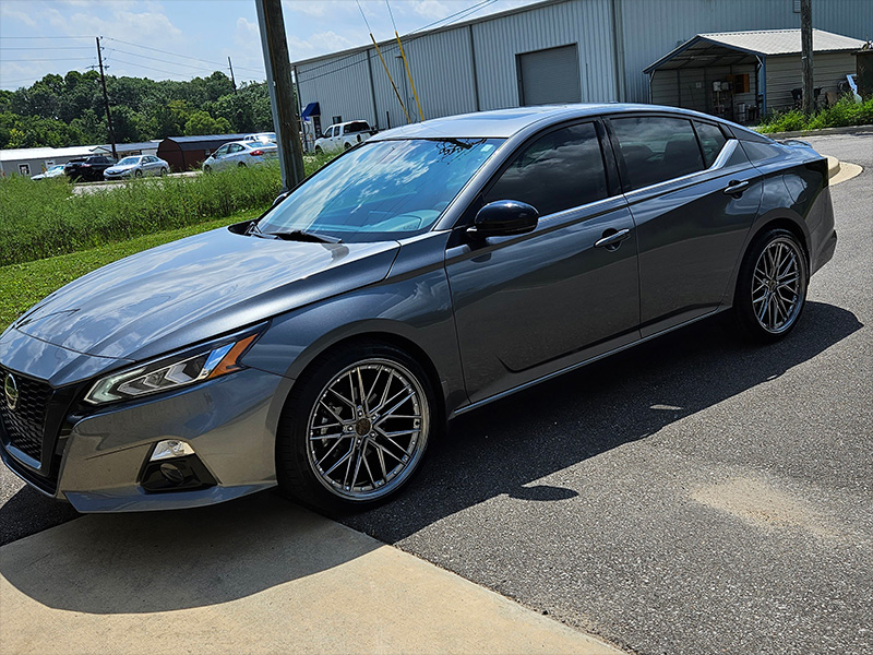 2022 Nissan Altima - 20x9 XXR Wheels 245/35R20 Nexen Tires