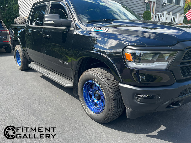 2022 Ram 1500 18x9 Fuel Offroad Wheels 275/65R18 Michelin Tires