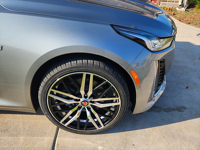 thumbnail interactive-video image 1 of Lexani LX-TWENTY Tire - P285/35ZR20 (285/35R20) 104Y XL - High Performance All Season - 1 Tire 1 of 4