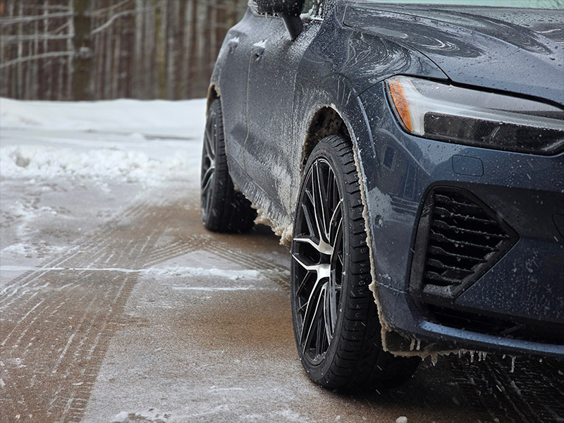 2023 Volvo XC60 - 22x9 1AV Wheels 265/35R22 Ironman Tires