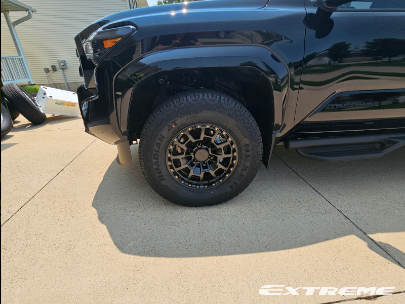 2025 Toyota Tacoma Sr5 Summit Satin 17x7 18 Nexen Radian At 285 70r17 